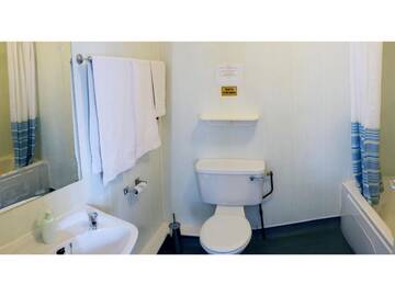 Фото номера Одноместный номер Гостевой дом Kennys Guest House г. Каслбар 5