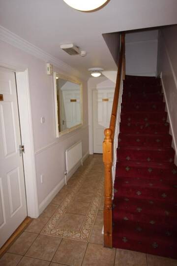 Фотографии Гостевой дом Kennys Guest House г. Каслбар (Ирландия) №2 Фото Гостевой дом Kennys Guest House г. Каслбар 2
