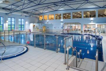 Фото номера Семейный номер (для 2 взрослых и 1 ребенка) Отель Breaffy House Hotel and Spa г. Каслбар 8